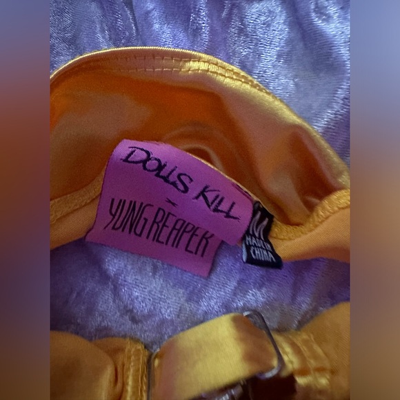 Glamorous yung reaper yellow “Belle” dress & fuzzy matching bag🌹 - Picture 5 of 11